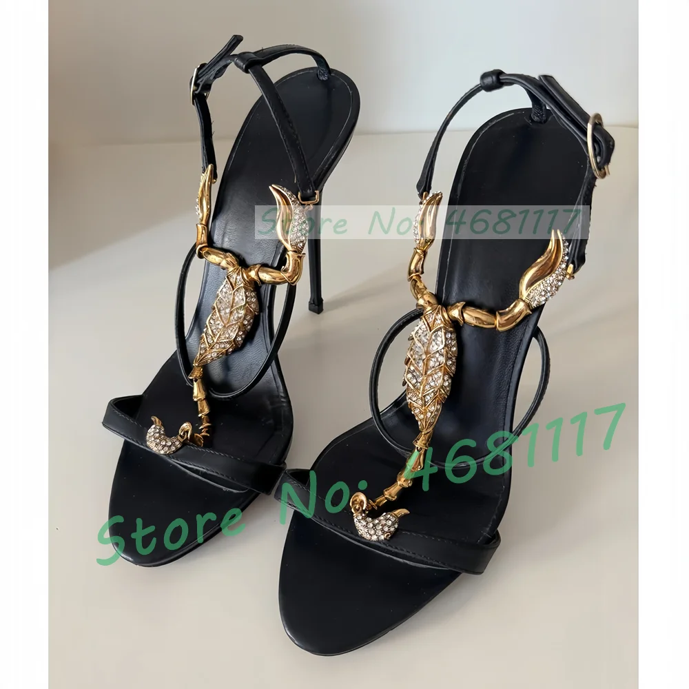 Black Leather Sandals With Gol - Crossfit Lady ulasan dan harga